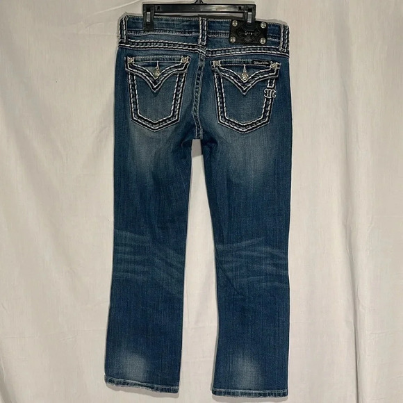 Miss Me denim easy capri size 27, 24" inseam - Picture 2 of 5
